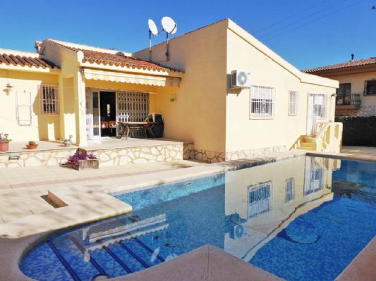 En venta Villa independiente, Benidorm, Alicante, Comunidad Valenciana, España